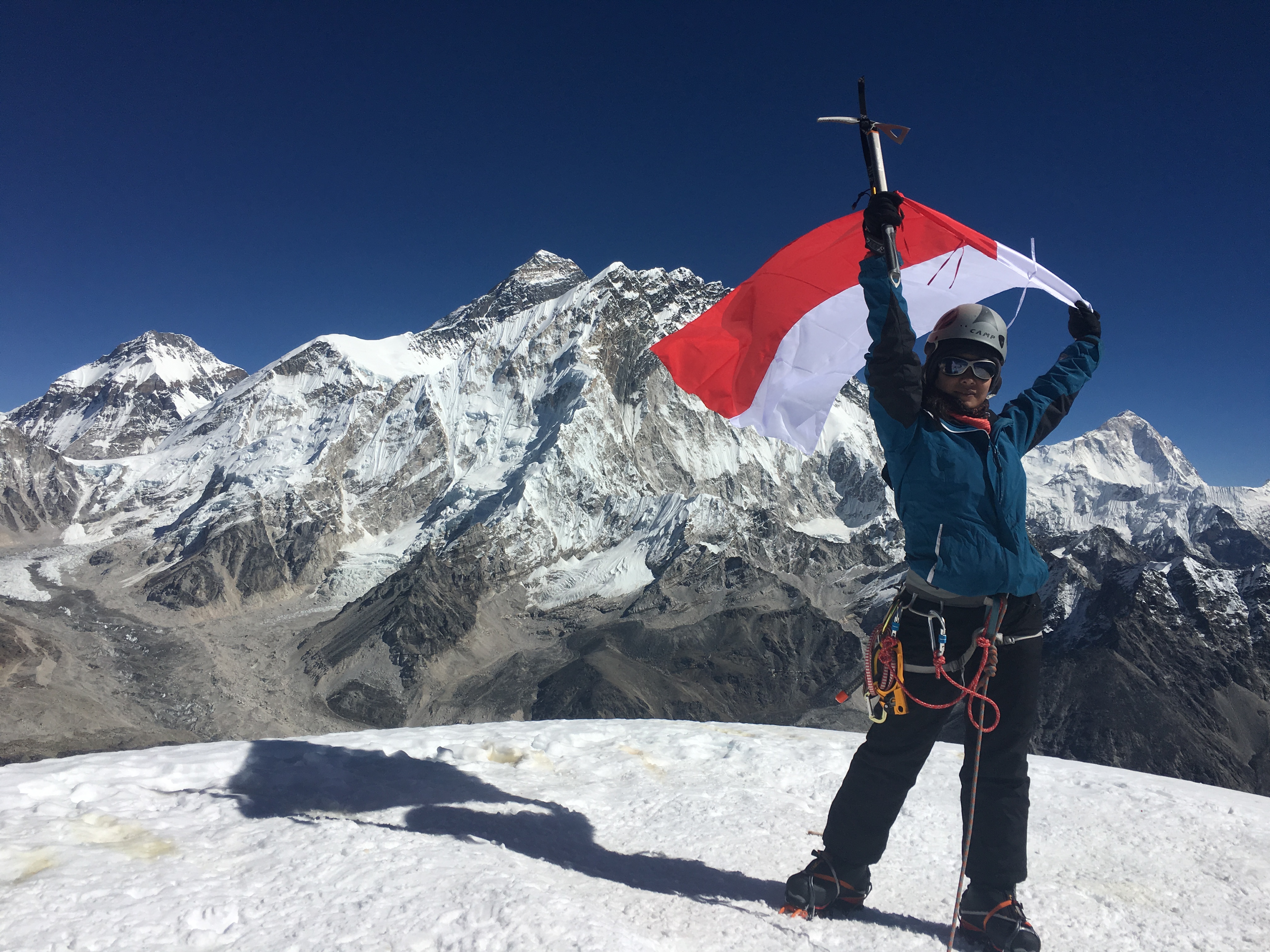 Jelajah Putri Misi Pendakian Seorang Alumni Ui Ke 7 Puncak Tertinggi Dunia Universitas Indonesia