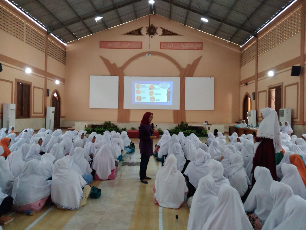 Fkm Ui Gagas Program Pengelolaan Keamanan Pangan Di Pondok Pesantren Universitas Indonesia